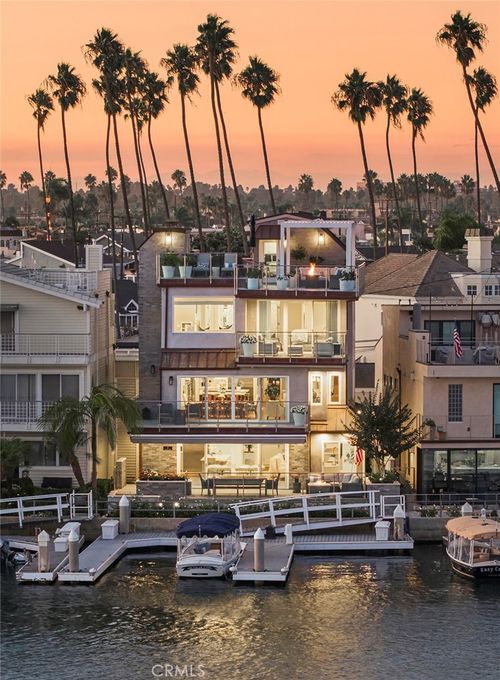 11 Vista Del Golfo, Long Beach, CA, 90803-4166 | Card Image