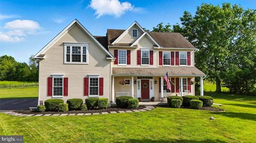 126 Fairbrook Dr, Gilbertsville, PA, 19525-8671 | Card Image