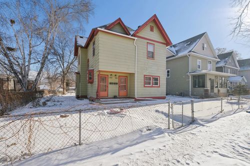2211 10th Avenue S, Minneapolis, MN, 55404 | Card Image
