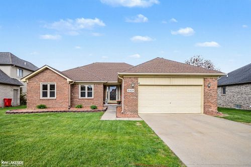 51434 Blue Spruce Dr, Macomb, MI, 48042-4226 | Card Image