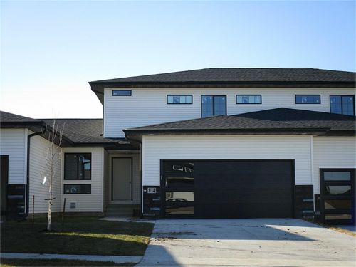 814 Grindstone Circle, Waterloo, IA, 50702 | Card Image