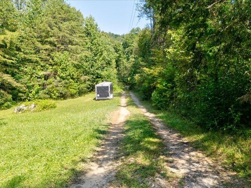 3 Atkins Rd, Knoxville, TN, 37918-6010 | Card Image