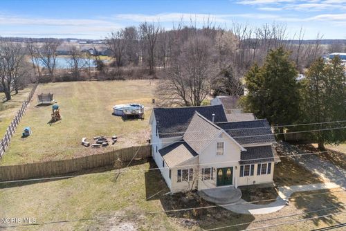 11215 Waterville St, Whitehouse, OH, 43571-9814 | Card Image