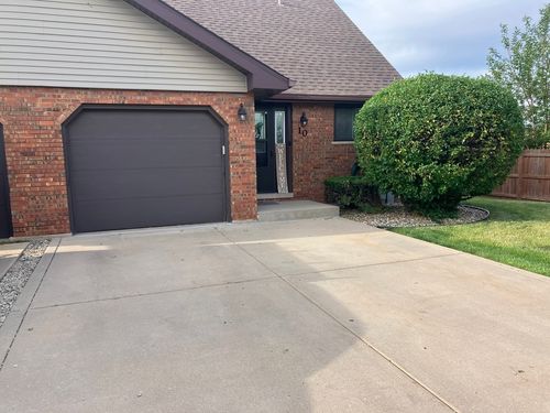 10-1906 Heatherway Ln, New Lenox, IL, 60451-4106 | Card Image