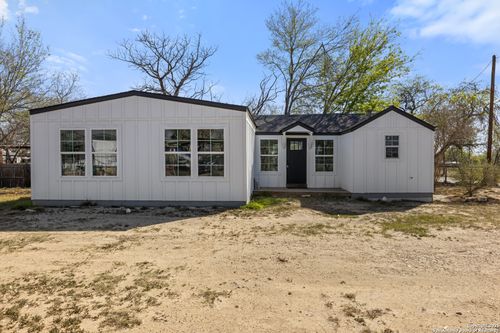 362 Avenue J, Poteet, TX, 78065-5445 | Card Image
