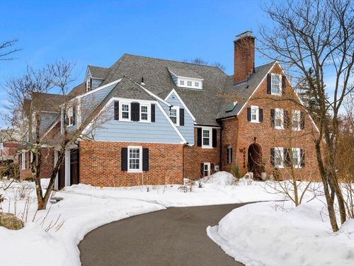 16 Porter Rd, Andover, MA, 01810-4913 | Card Image