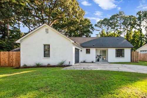 839 Ramblewood Circle, Mount Pleasant, SC, 29464 | Card Image