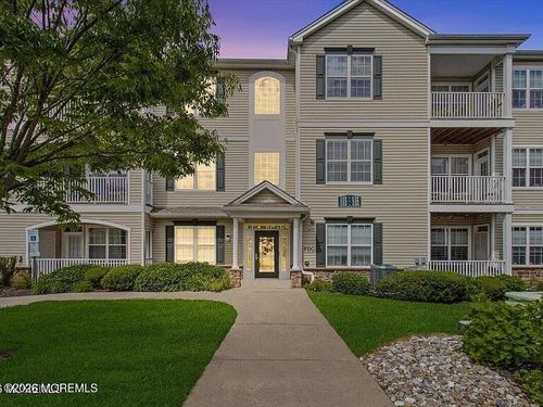 22-136 Mill Pond Way, Eatontown, NJ, 07724-2471 | Card Image