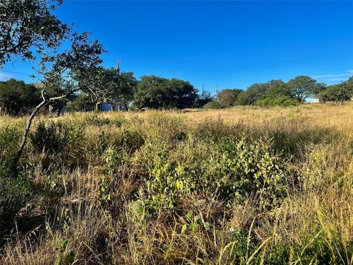 728 Nomad Dr, Spicewood, TX, 78669-1496 | Card Image