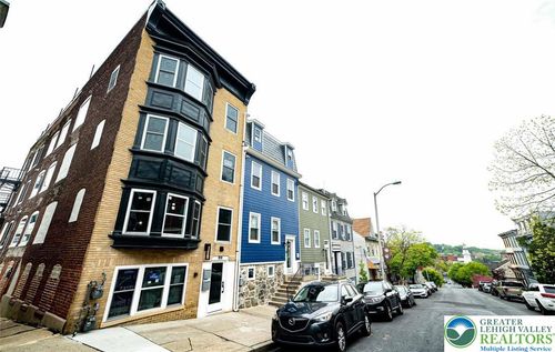 penthouse-521 Ferry Street, EASTON, PA, 18042 | Card Image