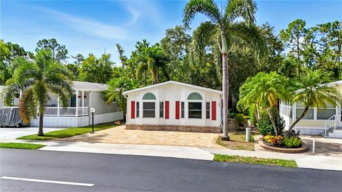 4052 Crystal Lake Dr, NAPLES, FL, 34120 | Card Image