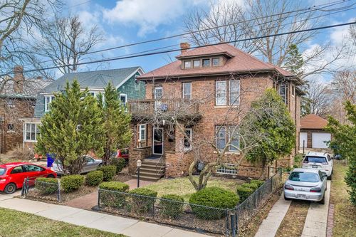 6027 18th Avenue, Kenosha, WI, 53143 | Card Image