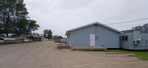 235 Railway Ave, Treherne, MB, R0G2V0 | Card Image