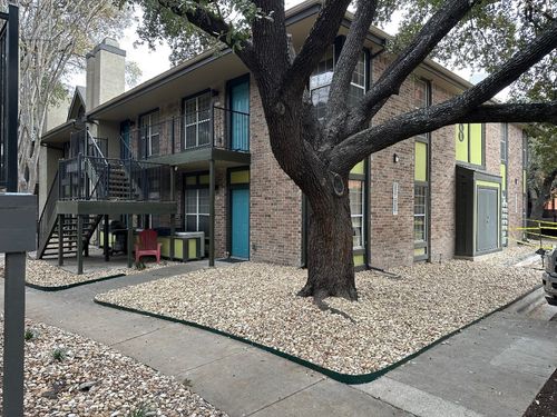 820-7685 Northcross Drive, Austin, TX, 78757 | Card Image