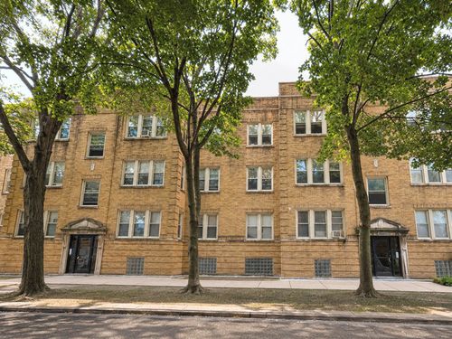 3-3715 W Cullom Ave, Chicago, IL, 60618-4466 | Card Image