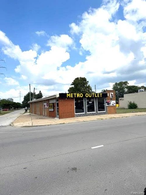 1132 Southfield Rd, Lincoln Park, MI, 48146-2409 | Card Image