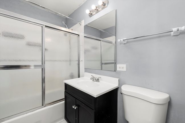 7546 W 61 St St, House other with 3 bedrooms, 2 bathrooms and 2 parking in Summit IL | Image 22