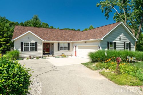 2385 Hidden Timbers Trl Ne, Rockford, MI, 49341-8702 | Card Image