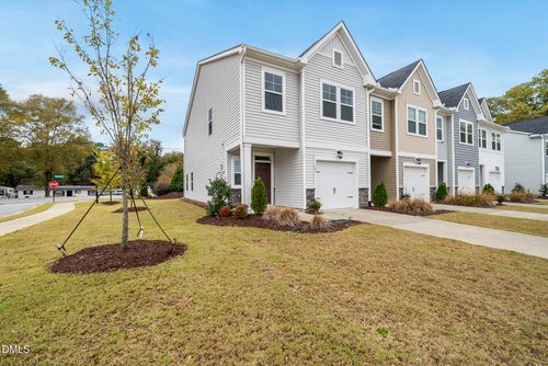 109 Peebles Dr, Smithfield, NC, 27577-3552 | Card Image