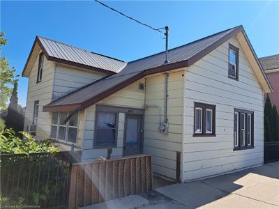 593 Campbell St, House other with 3 bedrooms, 1 bathrooms and 2 parking in Bruce ON | Image 2