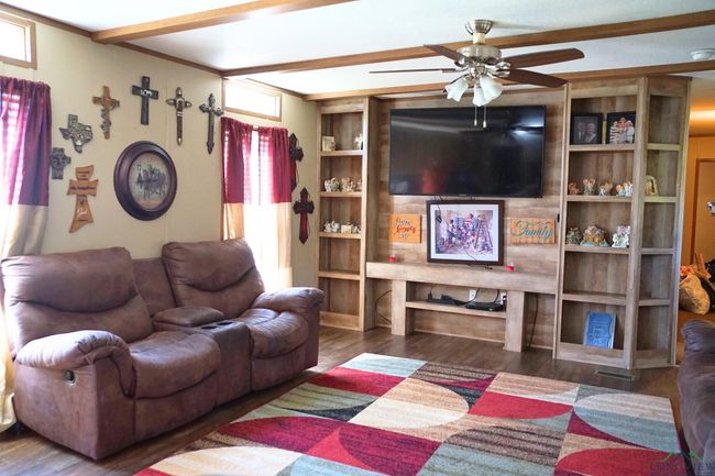 275 Wisteria Ln, House other with 3 bedrooms, 2 bathrooms and null parking in Nacogdoches TX | Image 8