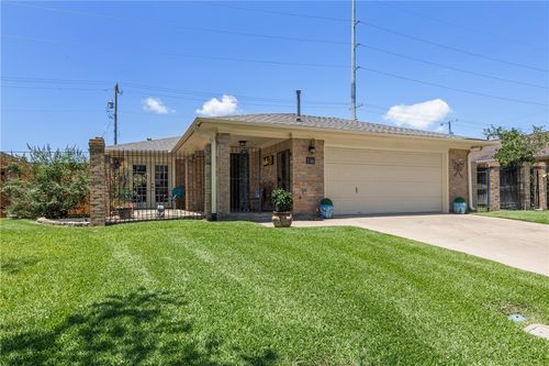 2911 Braeburn, Bryan, TX, 77802-2104 | Card Image