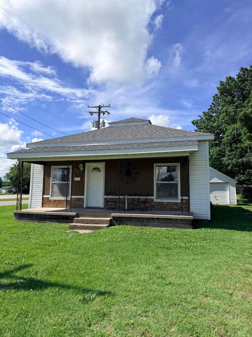 514 Maple St, Greenfield, MO, 65661-1322 | Card Image