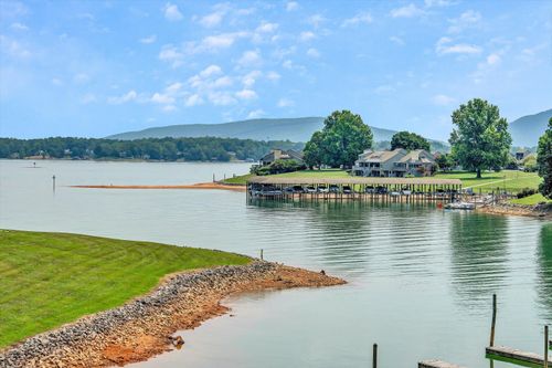 unit-311-75 Dockside Cir, Moneta, VA, 24121-3377 | Card Image