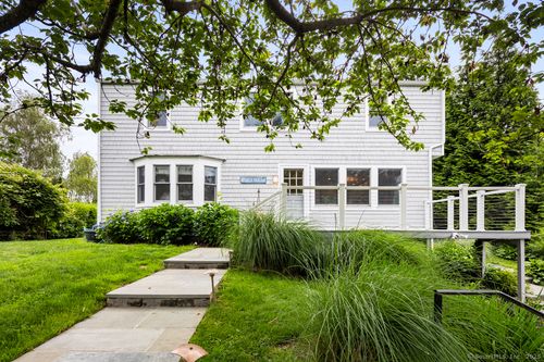 19 Sherwood Dr, Westport, CT, 06880-6625 | Card Image