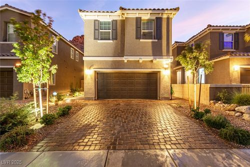39 Castleton Tower Ct, Henderson, NV, 89011-3800 | Card Image