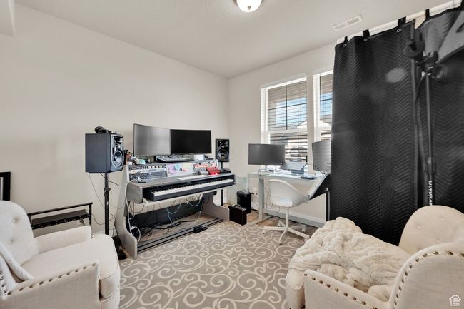 View of home office | Image 16