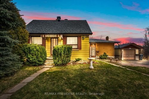 61 Royce Ave, Brampton, ON, L6Y1J8 | Card Image