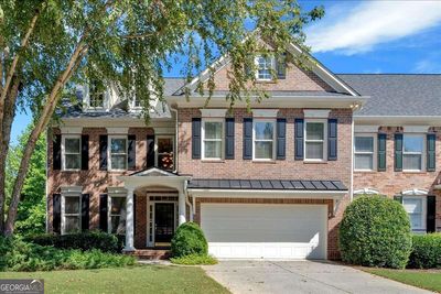 551 Vinings Estates Drive Se, Townhouse with 3 bedrooms, 2 bathrooms and 2 parking in Mableton GA | Image 1