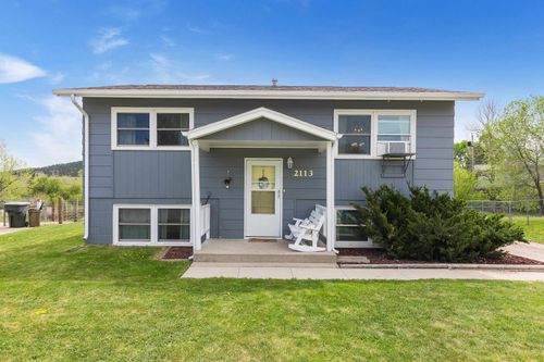 2113 Colorado Dr, Sturgis, SD, 57785-2223 | Card Image