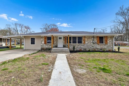 303 Lucas St, Huntland, TN, 37345-3321 | Card Image