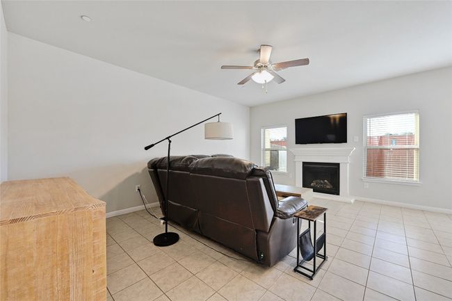 1409 Bedlington Ln, Condo with 3 bedrooms, 3 bathrooms and 2 parking in Austin TX | Image 6