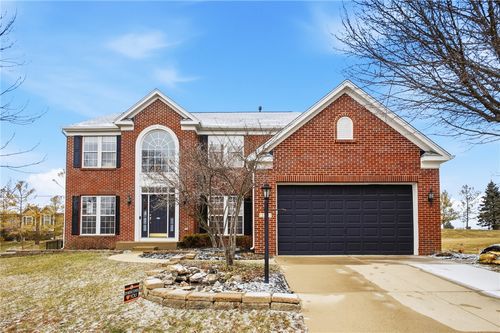 2518 Muirfield Dr, Beavercreek, OH, 45431-8555 | Card Image