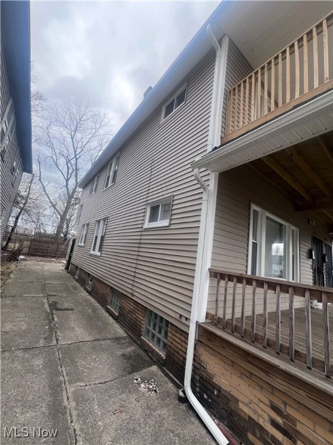 View of side of property with concrete driveway | Image 4
