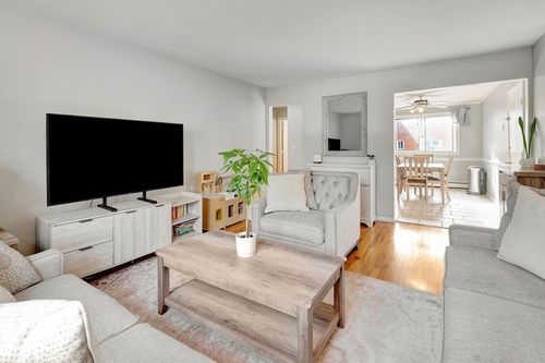 apt-3-5 Endicott St, Norwood, MA, 02062-3042 | Card Image