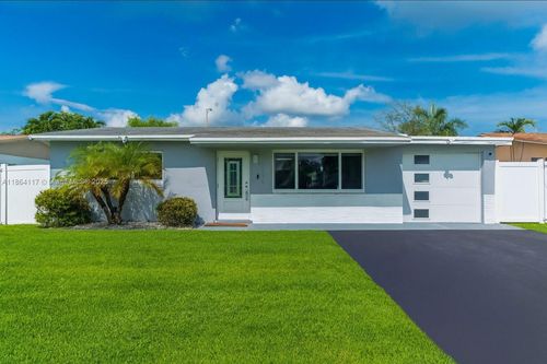 5209 Sw 95th Ave, Cooper City, FL, 33328-4141 | Card Image