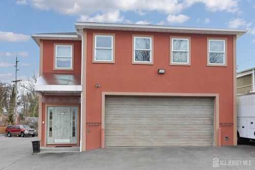 211 6th Ave, Hawthorne, NJ, 07506-1558 | Card Image