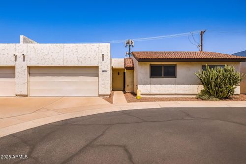 7780 N 19th Dr, Phoenix, AZ, 85021-6988 | Card Image