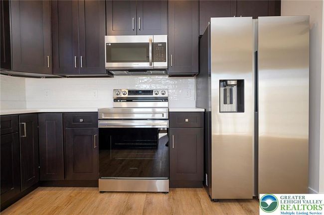 APT-201 - 1763 Madison Ave, Condo with 2 bedrooms, 2 bathrooms and null parking in BETHLEHEM PA | Image 6