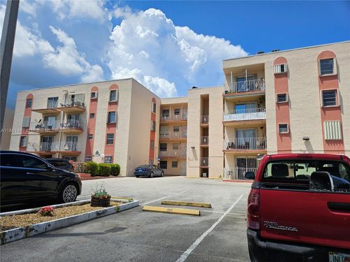 apt-202-6820 W Flagler St, Miami, FL, 33144-2834 | Card Image