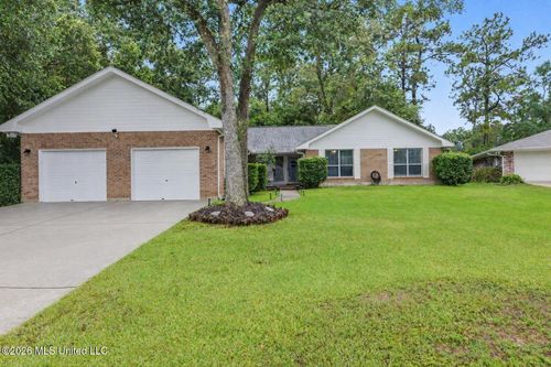 8820 Kailua Pl, Diamondhead, MS, 39525-3656 | Card Image
