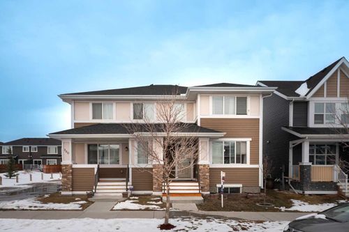 364 Redstone Drive Ne, Home with 4 bedrooms, 3 bathrooms and 2 parking in Calgary AB | Card Image