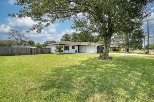 814 Sharp, Bridge City, TX, 77611 | Card Image