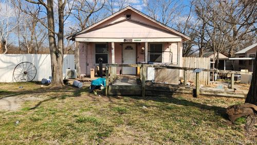 1552 S Maple Avenue, Bartlesville, OK, 74003 | Card Image