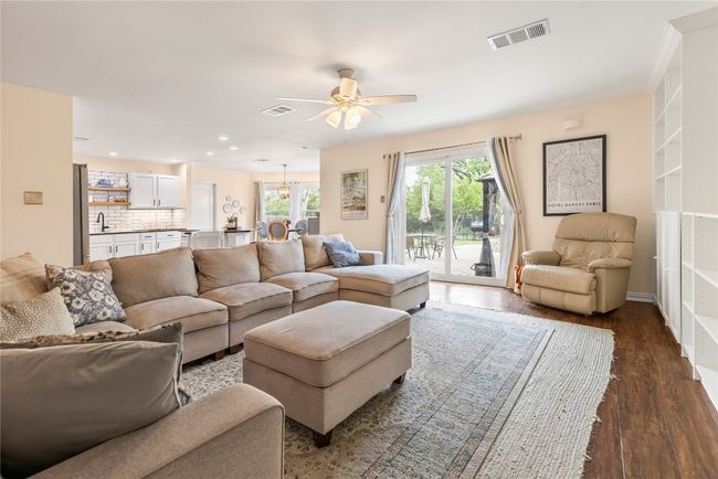 1006 Del Roy Dr, House other with 3 bedrooms, 3 bathrooms and 2 parking in Cedar Park TX | Image 7