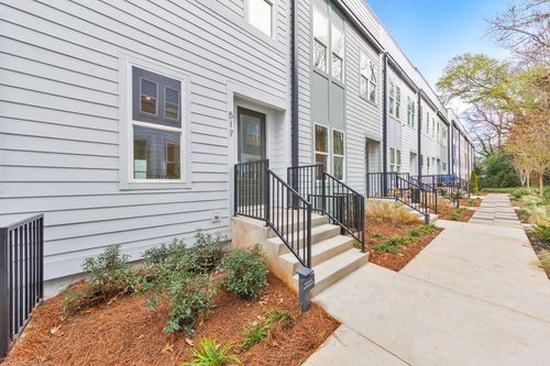 517 Motivation Cir Nw, Atlanta, GA, 30309-2240 | Card Image